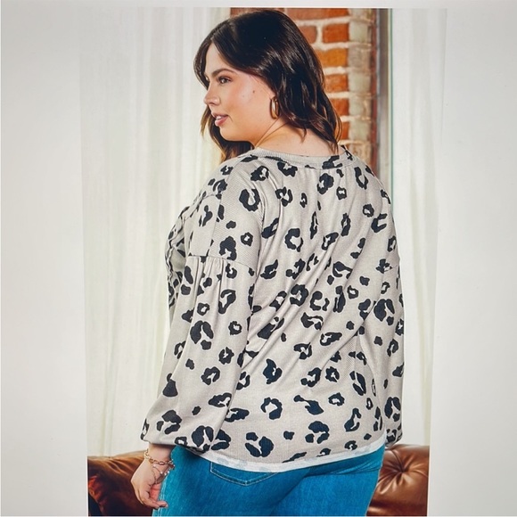 Leopard Animal Print Waffle Knit Long Balloon Sleeve Top Shirt Tan Black Size 2X - Picture 5 of 5